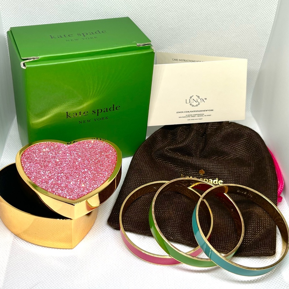 Kate Spade “Sittin Pretty” heart box BUNDLED w Pink, Blue, & Green Bangles Set
